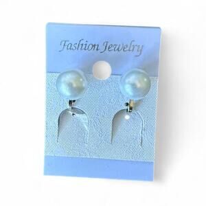 White pearl clip on earrings